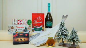 Cabaz de Natal Empresarial Estrela Brilhante com bacalhau, espumante e doces